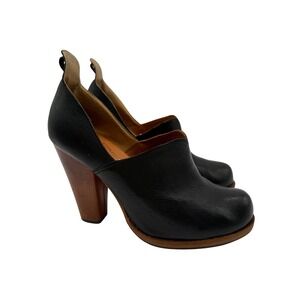 Kork-Ease Booties Womens 9 Black Excellent Leather Block Heel Notched Shootie